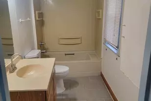 8323 US Hwy 41 Rd, Racine, WI 53108 - Photo 9