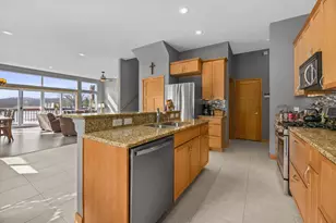 29149 White Oak Ln, Racine, WI 53185 - Photo 15