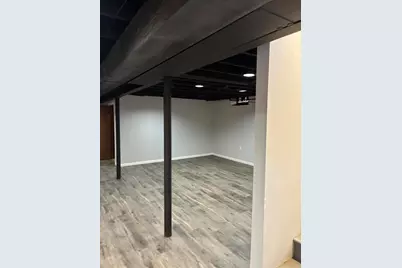 8528 W Arden Pl, Milwaukee, WI 53225 - Photo 11