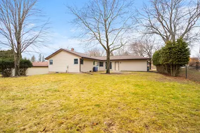 1525  River Highlands Dr, Oconomowoc, WI 53066 - Photo 27