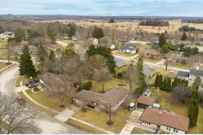 1525  River Highlands Dr, Oconomowoc, WI 53066 - Photo 31