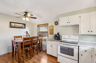 5320 W Plainfield Ave, Milwaukee, WI 53220 - Photo 11