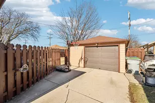 5320 W Plainfield Ave, Milwaukee, WI 53220 - Photo 31