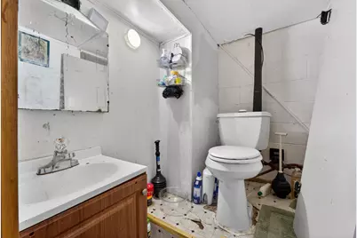 7031 W Villard Ave, Milwaukee, WI 53218 - Photo 11