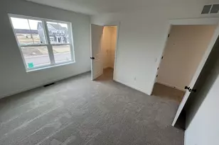 W149N11883 Red Holly Dr, Germantown, WI 53022 - Photo 11