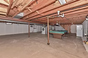 5400 Laura Ln, Greendale, WI 53129 - Photo 23