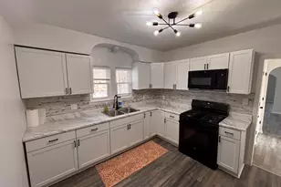 4063 N Elmhurst Rd, Milwaukee, WI 53216 - Photo 9