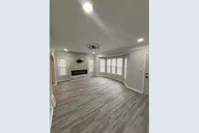 4063 N Elmhurst Rd #4065, Milwaukee, WI 53216 - Photo 5