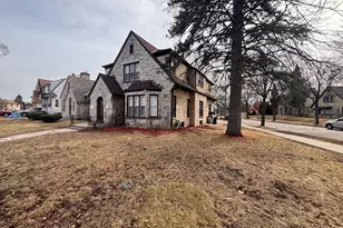 4063 N Elmhurst Rd, Milwaukee, WI 53216 - Photo 17