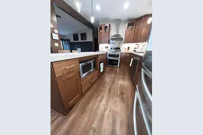 3657  Lusan Dr, Jackson, WI 53012 - Photo 17