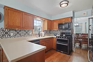 8217 60th Ave, Kenosha, WI 53142 - Photo 7