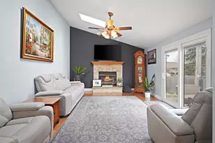 8217 60th Ave, Kenosha, WI 53142 - Photo 3