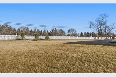 N55W20134  Magnolia Ln, Menomonee Falls, WI 53051 - Photo 27