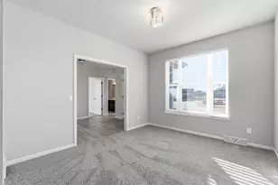 N55W20134 Magnolia Ln, Menomonee Falls, WI 53051 - Photo 5