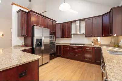 S91W37885  Antique Ln, Eagle, WI 53119 - Photo 9