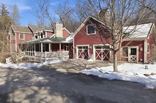 S91W37885 Antique Ln, Eagle, WI 53119 - Photo 31