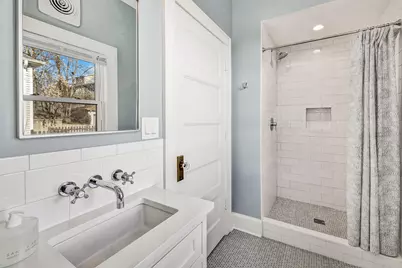 3553 N Maryland Ave, Shorewood, WI 53211 - Photo 11