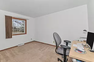 747 E Quail Run, Oak Creek, WI 53154 - Photo 15