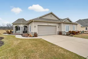 W162N5503 Westwind Dr, Menomonee Falls, WI 53051 - Photo 21