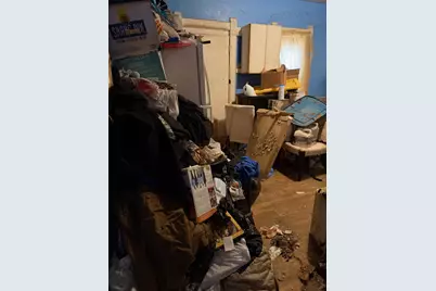 228 N Memorial Dr, Racine, WI 53404 - Photo 5