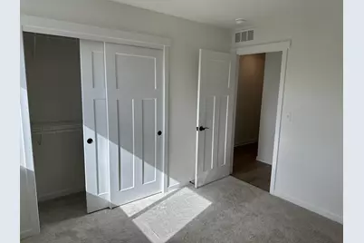 W149N11973  Red Holly Dr, Germantown, WI 53022 - Photo 13