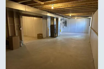 W149N11973  Red Holly Dr, Germantown, WI 53022 - Photo 17