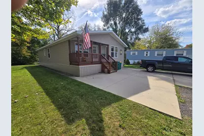 20179 W Good Hope E-10 Rd #39, Lannon, WI 53046 - Photo 1