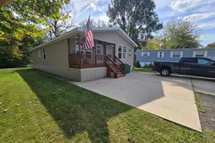 20179 W Good Hope E-10 Rd, Lannon, WI 53046 - Photo 1