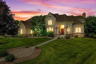 1252 Mary Hill Cir, Hartland, WI 53029 - Photo 1