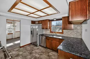 13755 W Crawford Dr, New Berlin, WI 53151 - Photo 3