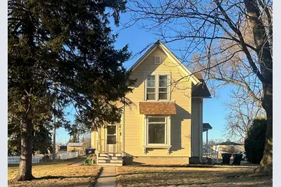 10  Prescott St, Elkhorn, WI 53121 - Photo 1