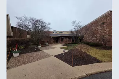 425 W Willow Ct #222, Fox Point, WI 53217 - Photo 17