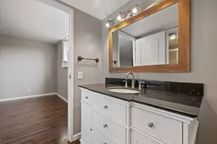 425 W Willow Ct, Fox Point, WI 53217 - Photo 13