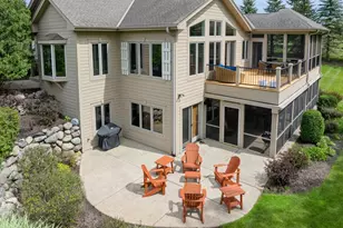 572 Trevino Dr, Geneva, WI 53147 - Photo 1