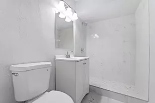 5955 N 79th St, Milwaukee, WI 53218 - Photo 5