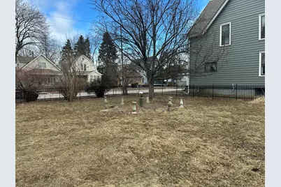 1235  Madison Ave, South Milwaukee, WI 53172 - Photo 23