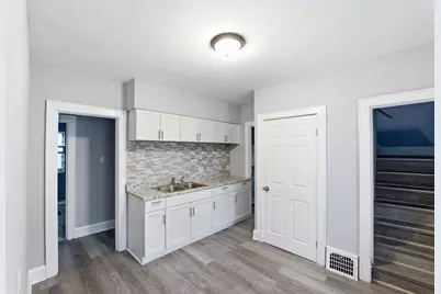 3718 N 18th St, Milwaukee, WI 53206 - Photo 7