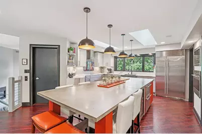 N1W31286  Hickory Hollow Ct, Delafield, WI 53018 - Photo 5