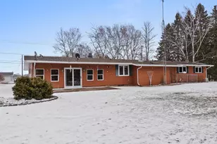 2124 S 23rd St, Manitowoc, WI 54220 - Photo 37
