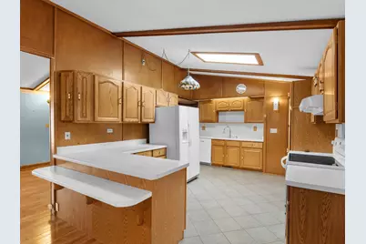 2124 S 23rd St, Manitowoc, WI 54220 - Photo 11