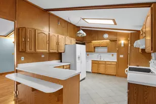 2124 S 23rd St, Manitowoc, WI 54220 - Photo 11