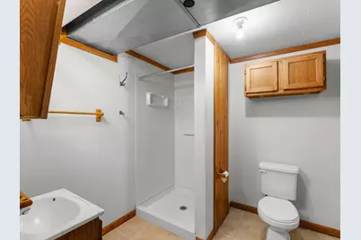 2124 S 23rd St, Manitowoc, WI 54220 - Photo 29