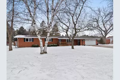 2124 S 23rd St, Manitowoc, WI 54220 - Photo 1