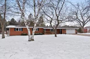 2124 S 23rd St, Manitowoc, WI 54220 - Photo 1