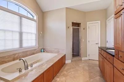 743  Royal Troon Ct, Oconomowoc, WI 53066 - Photo 35