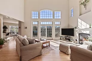 743 Royal Troon Ct, Oconomowoc, WI 53066 - Photo 5