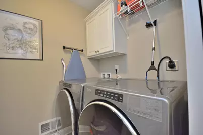 W144N4834  Stone Dr #D, Menomonee Falls, WI 53051 - Photo 23