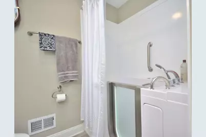 W144N4834  Stone Dr #D, Menomonee Falls, WI 53051 - Photo 17