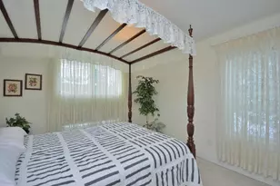 W144N4834 Stone Dr, Menomonee Falls, WI 53051 - Photo 15