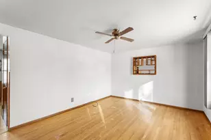 1604 Holly Dr, Manitowoc, WI 54220 - Photo 11